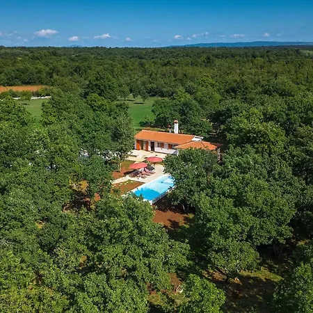 Martinetinka Holiday home *