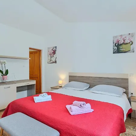 Martinetinka Пула