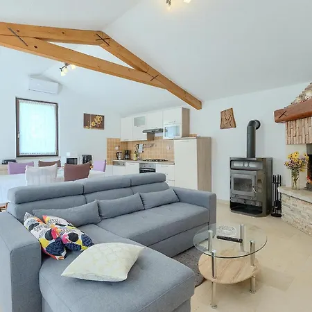 Martinetinka بولا